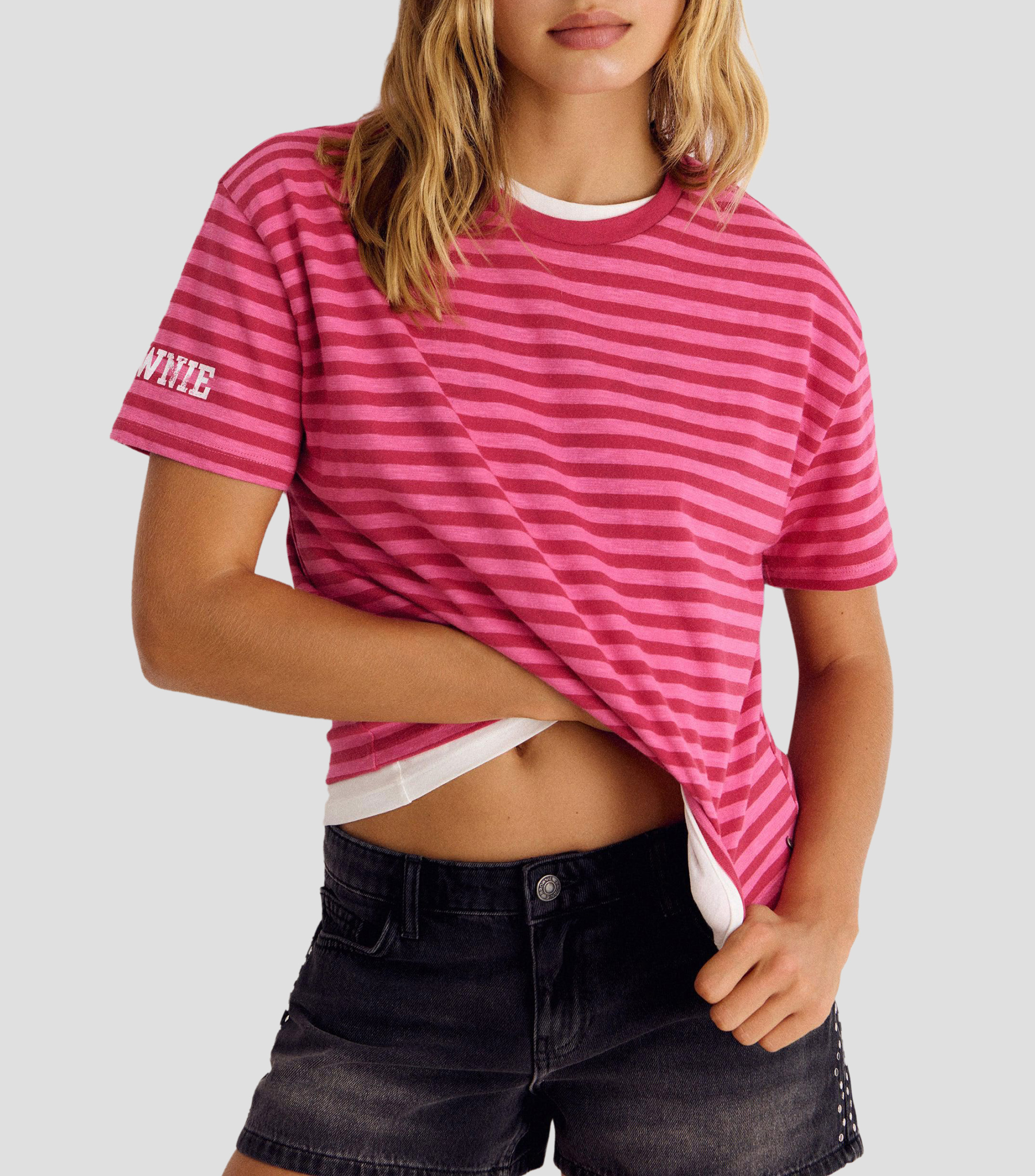 Playera cuello redondo manga corta a rayas Mujer